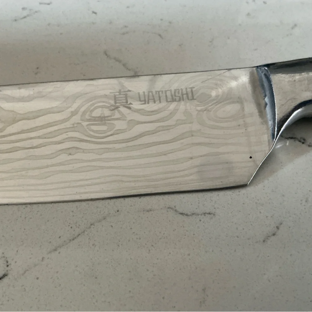Yatoshi professional 8” chefs knife Damascus pattern high carbon stainless steel